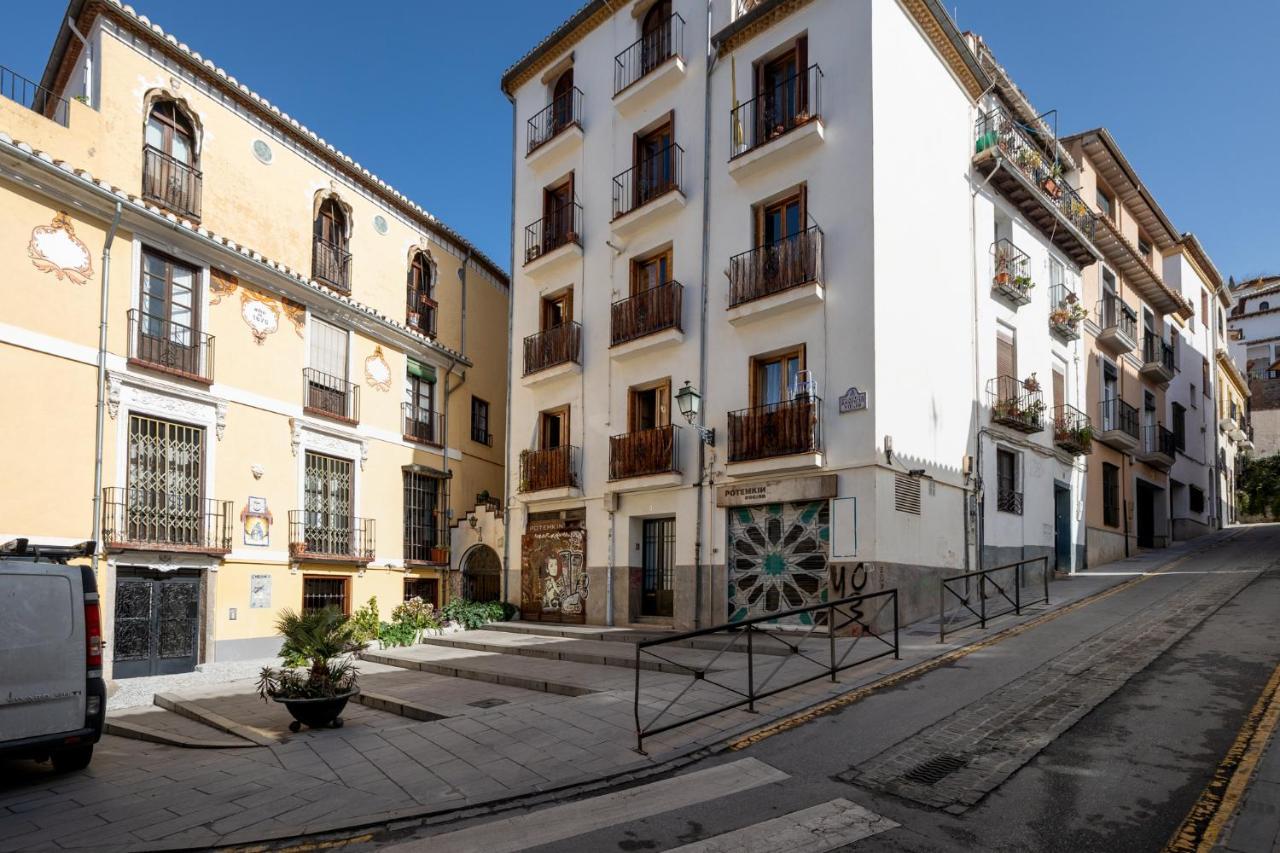 Apartamentos Realejo - Diseno, Confort Y Encanto En El Centro Historico De Granada Luaran gambar