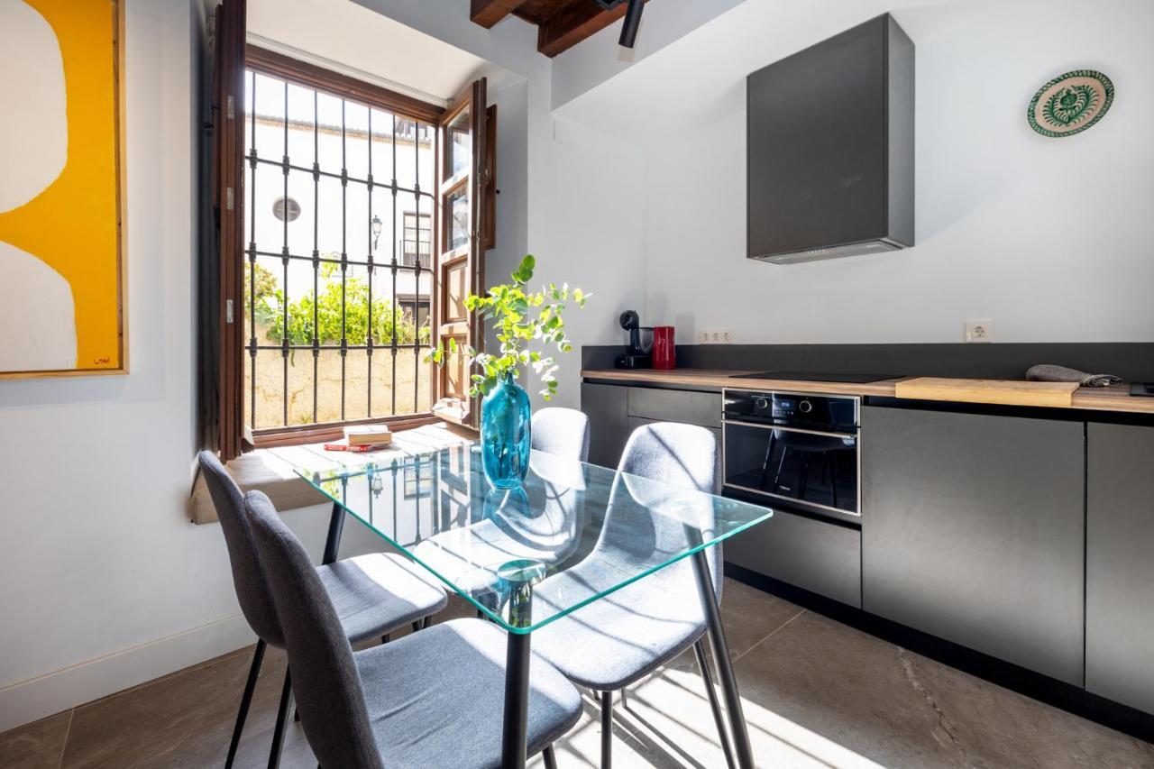Apartamentos Realejo - Diseno, Confort Y Encanto En El Centro Historico De Granada Luaran gambar