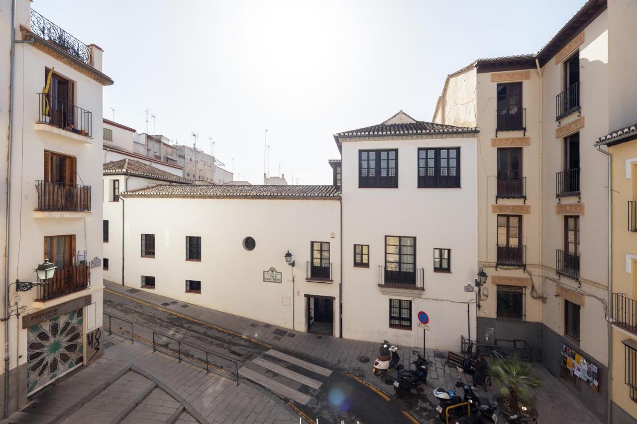 Apartamentos Realejo - Diseno, Confort Y Encanto En El Centro Historico De Granada Luaran gambar